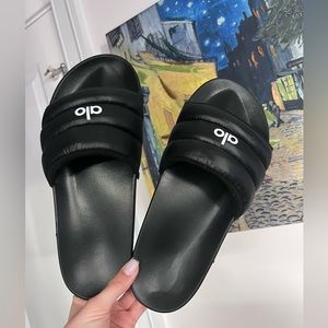 Alo Yoga Sandals